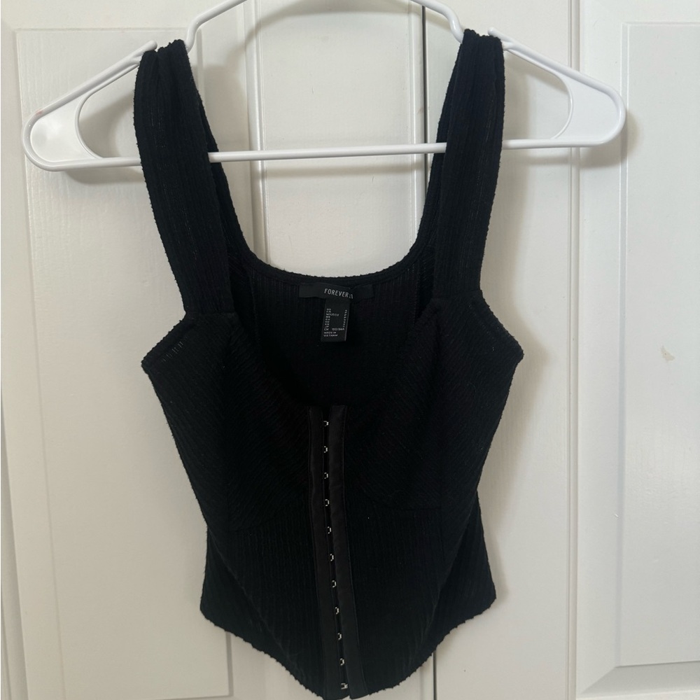 Black top —> Small